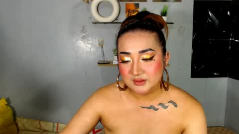 Nira   NOT INTO CHEAP GUYS  online show from 07-16-26, 06:14