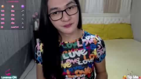 xasiantrnaslover online show from 11-15-25, 12:19