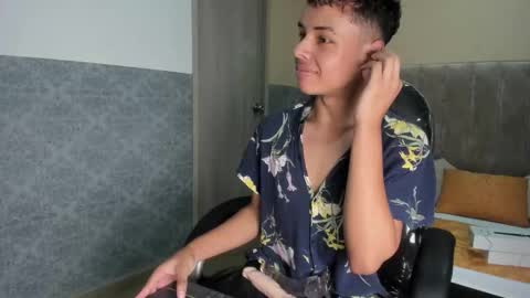 xavier fox   online show from 02-25-26, 09:02