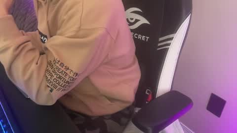 xburst online show from 12-15-24, 06:04