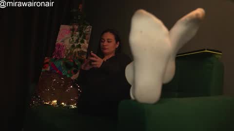 Snapshot of xcummingxsoonx chatting on 02-27-26, 03:01 MIRA online show from 02-27-26, 03:01