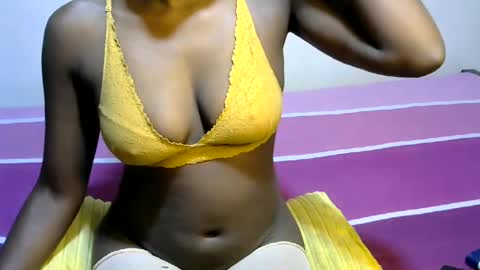 xeenah online show from 07-15-26, 07:30