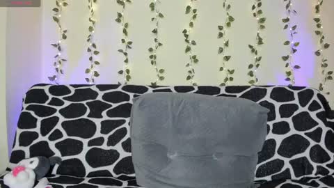    online show from 06-12-26, 02:54