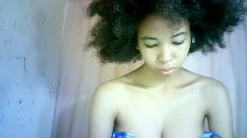 xenna610827 online show from 03-11-25, 06:10