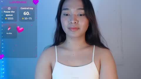 xhotlickerkiarax online show from 05-28-26, 06:00