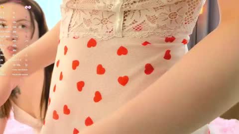 Luna and Lina online show from 04-30-26, 04:08