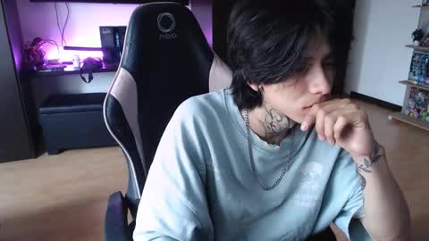 Snapshot of xice_boy chatting on 12-05-25, 01:52 xIce Boy online show from 12-05-25, 01:52