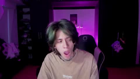 Snapshot of xice_boy chatting on 01-11-26, 11:15 xIce Boy online show from 01-11-26, 11:15