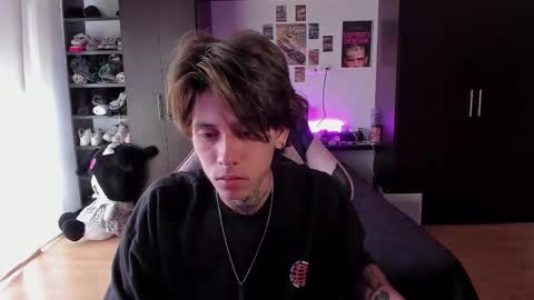 Snapshot of xice_boy chatting on 02-19-26, 01:18 xIce Boy online show from 02-19-26, 01:18