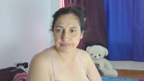 Snapshot of xime5144838 chatting on 01-06-25, 08:50 Ximena online show from 01-06-25, 08:50