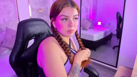 X I M E N A  online show from 04-13-26, 07:41