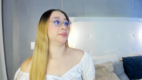   ximena  online show from 07-02-26, 12:22