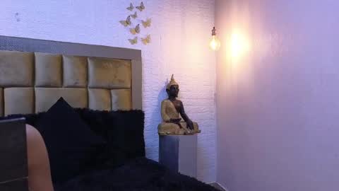Snapshot of ximenawilliamss chatting on 01-12-25, 08:14 ximena online show from 01-12-25, 08:14