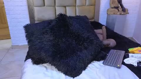 Snapshot of ximenawilliamss chatting on 02-10-25, 03:13 ximena online show from 02-10-25, 03:13