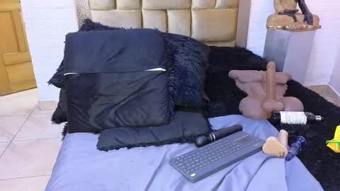 Snapshot of ximenawilliamss chatting on 02-15-25, 03:42 ximena online show from 02-15-25, 03:42