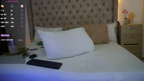 Snapshot of xkassandraxx chatting on 05-04-26, 05:14 Kassandra online show from 05-04-26, 05:14