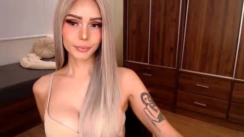 Natasha Rodriquez online show from 03-04-25, 11:40