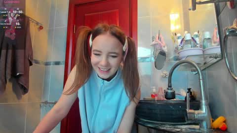 Snapshot of xlanabunny chatting on 01-26-25, 10:12 xlanabunny online show from 01-26-25, 10:12