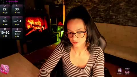 Lara online show from 03-12-25, 08:31