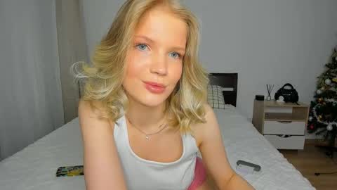 Chloe online show from 01-19-26, 12:20