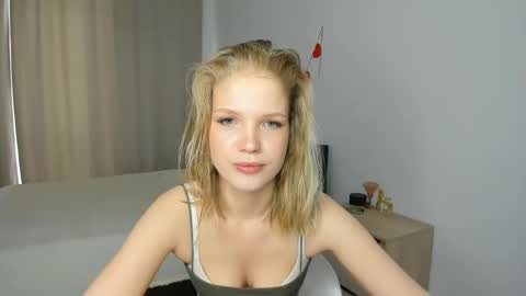 Chloe online show from 03-02-26, 10:33