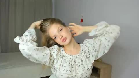 Chloe online show from 03-03-26, 11:05