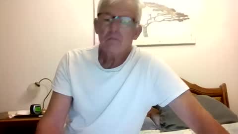 xmaeg3 online show from 07-19-26, 10:46