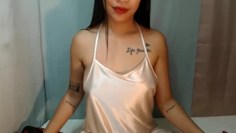 Snapshot of xmaxie_ chatting on 02-04-26, 04:35 Maxie online show from 02-04-26, 04:35