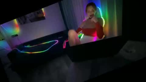 Snapshot of xmollylovex chatting on 04-16-26, 07:25 XMollyLoveX online show from 04-16-26, 07:25