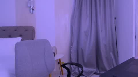 Snapshot of xnaominashx chatting on 02-07-25, 09:05 Naomi Nash online show from 02-07-25, 09:05