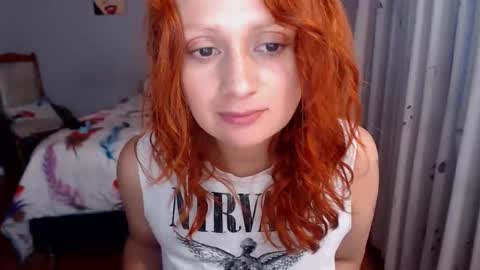 Snapshot of xnathashax1 chatting on 12-20-25, 04:58 luciana online show from 12-20-25, 04:58