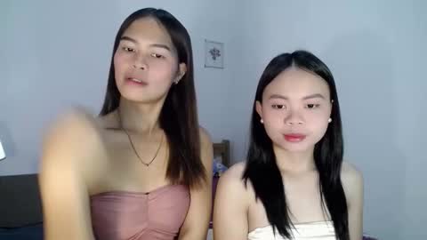 Snapshot of xo_worth_it chatting on 03-11-26, 04:35 nathalie online show from 03-11-26, 04:35