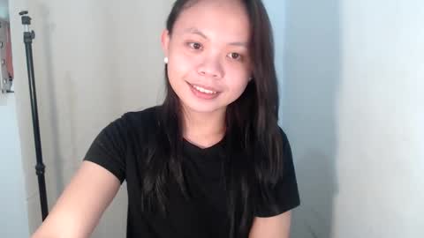 Snapshot of xo_worth_it chatting on 03-12-26, 03:51 nathalie online show from 03-12-26, 03:51