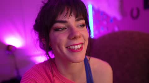Snapshot of xobondaixo chatting on 12-17-24, 08:56 Bella Bondai online show from 12-17-24, 08:56
