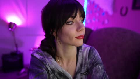 Snapshot of xobondaixo chatting on 01-16-25, 12:42 Bella Bondai online show from 01-16-25, 12:42