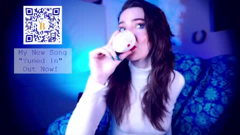 Snapshot of xobondaixo chatting on 05-09-26, 04:28 Bella Bondai online show from 05-09-26, 04:28