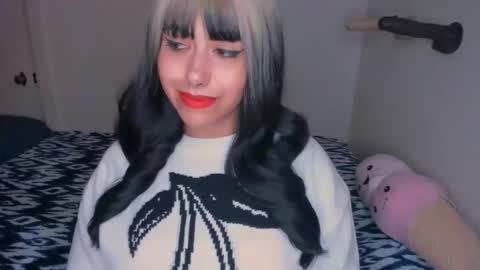 Snapshot of xocurvyrae chatting on 01-27-25, 02:02 Rae online show from 01-27-25, 02:02