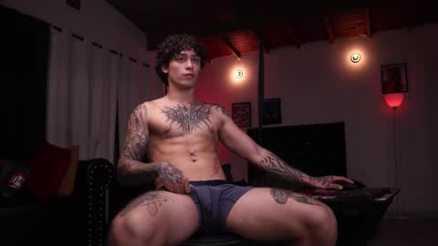 Snapshot of xomega_02 chatting on 09-18-25, 02:35 online show from 09-18-25, 02:35