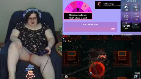 Snapshot of xonerdykitty chatting on 12-13-24, 05:27 Nerdykitty online show from 12-13-24, 05:27