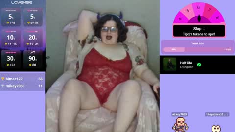 Snapshot of xonerdykitty chatting on 12-18-24, 07:15 Nerdykitty online show from 12-18-24, 07:15