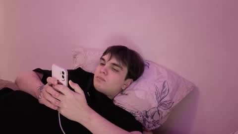 Snapshot of xonstealick chatting on 03-11-26, 07:31 Mike online show from 03-11-26, 07:31