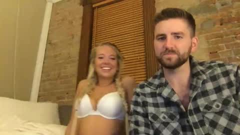 xoprincesspeachxo online show from 10-22-25, 11:48