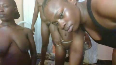 Snapshot of xoxo_savage chatting on 09-12-25, 02:55 Xoxo online show from 09-12-25, 02:55