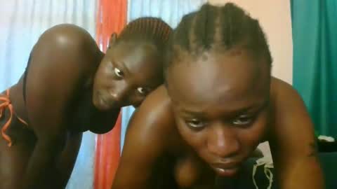 Snapshot of xoxo_savage chatting on 09-12-25, 03:01 Xoxo online show from 09-12-25, 03:01