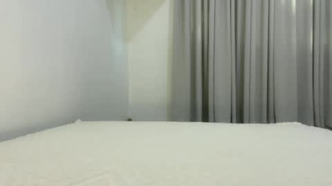 xoxobeatrice22 online show from 06-11-26, 06:55