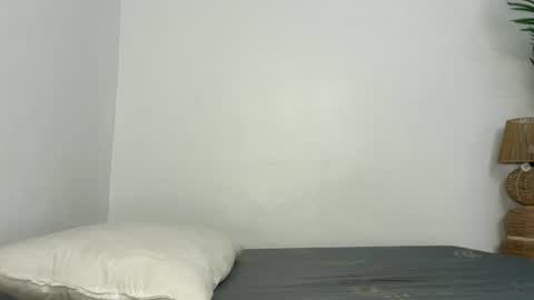xoxobeatrice22 online show from 06-21-26, 02:14