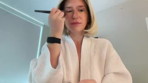 jenn online show from 07-09-26, 01:48