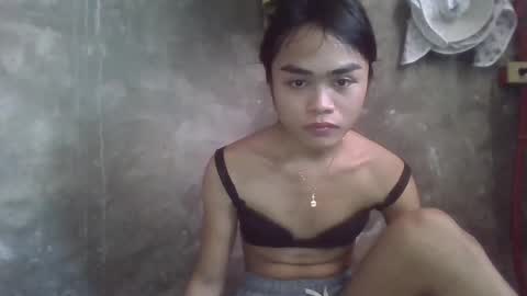 Snapshot of xpinaycreamcockx chatting on 03-11-25, 06:21 JHANA online show from 03-11-25, 06:21