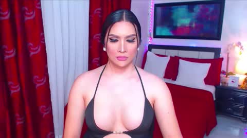 Snapshot of xplaymateamandax chatting on 10-02-25, 03:46 amanda online show from 10-02-25, 03:46