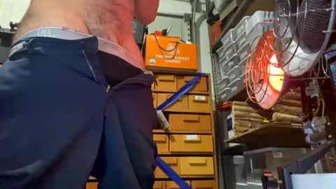 Xploringus online show from 11-14-25, 04:11